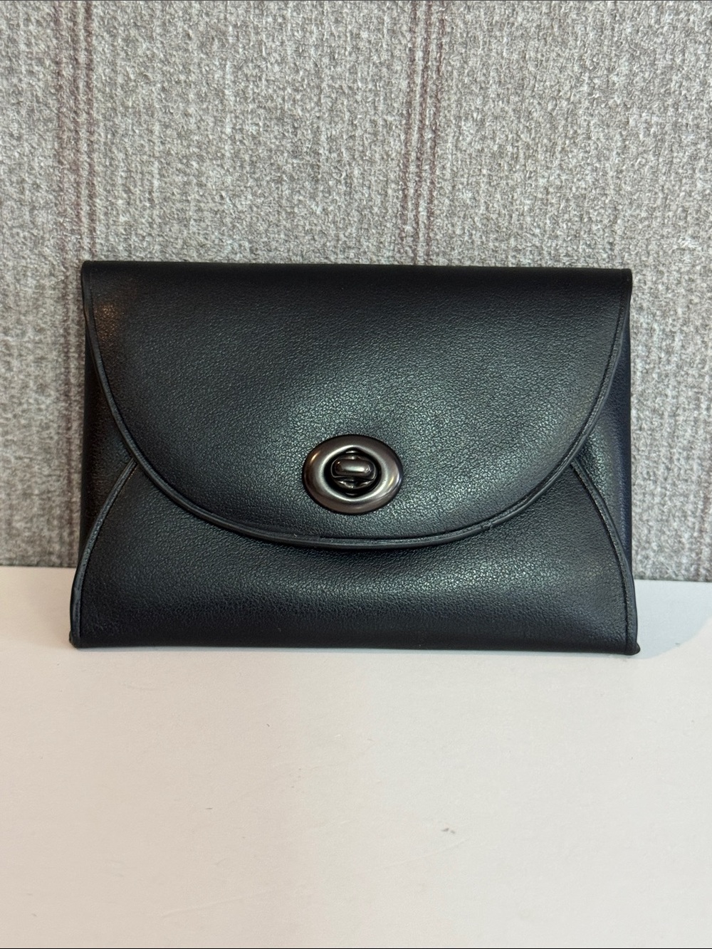New Coach 79231G Turnlock Leather Card Case in Black